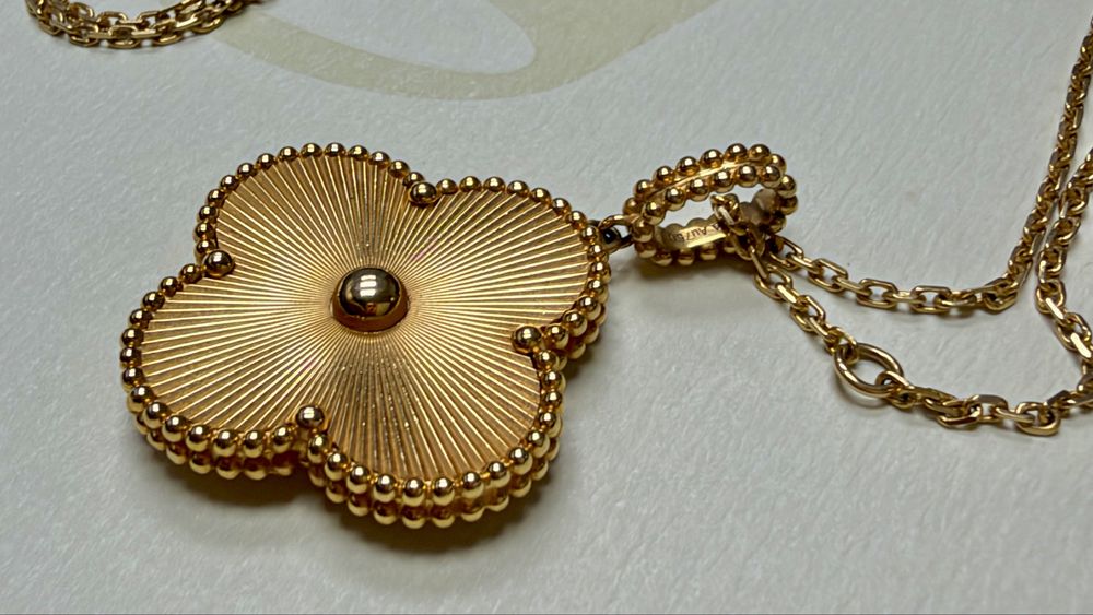 Van Cleef колие 18к