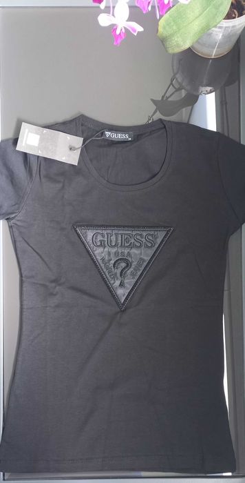 Тениска на Guess