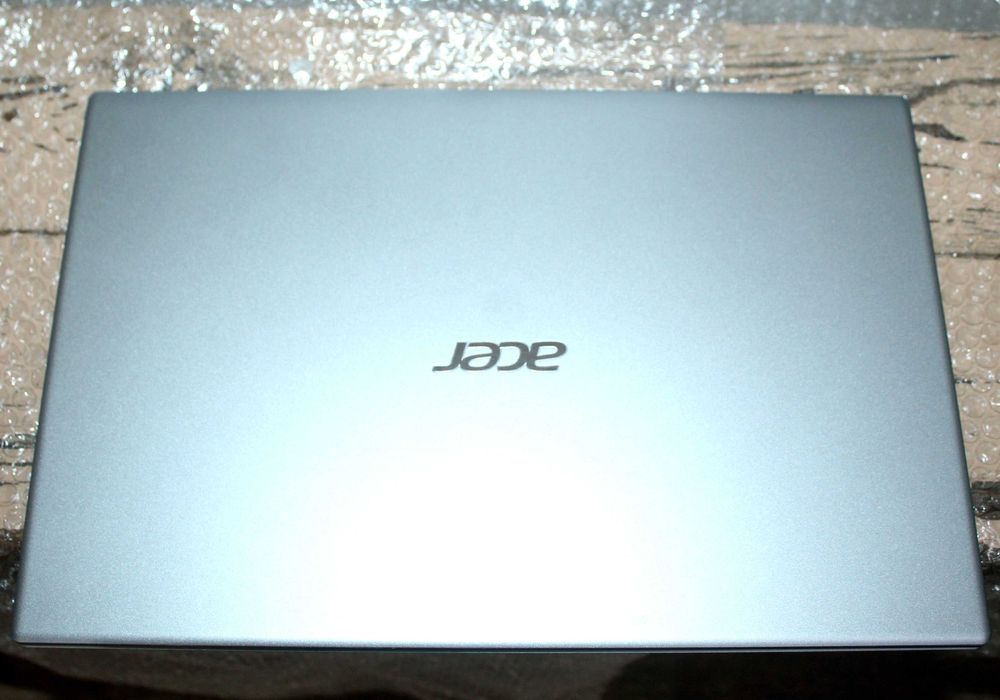 Noutbuk sotiladi , Yangi ,DDR4 , Arzon narxda ,garantiya bor