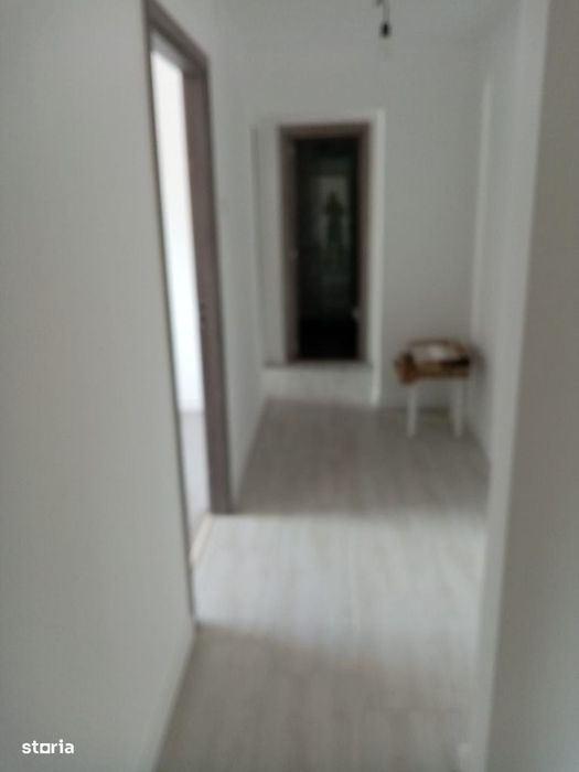 Vând APARTAMENT renovat