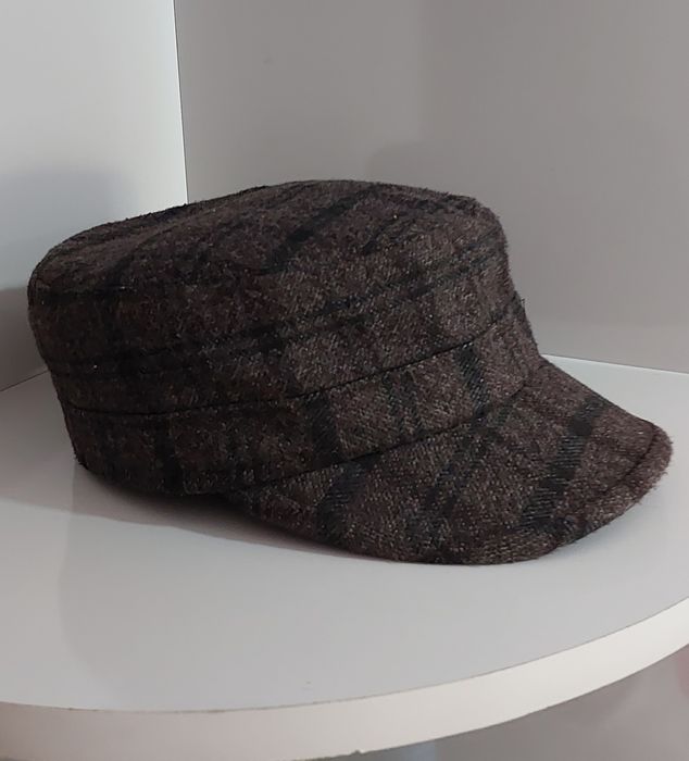 Новая тёплая кепка на мальчика . .Турция.По окружности  головы 40 см.