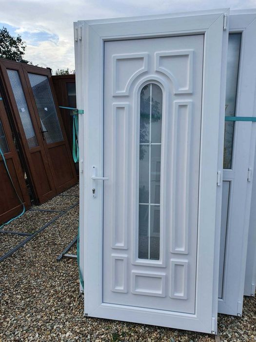 albe usi cu model noi 990 le