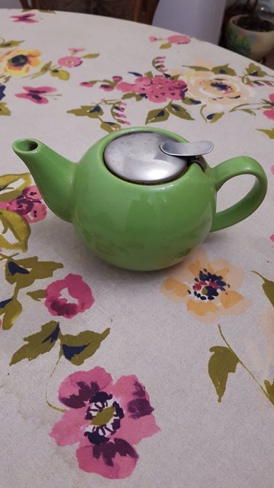 Продам  заварной чайник