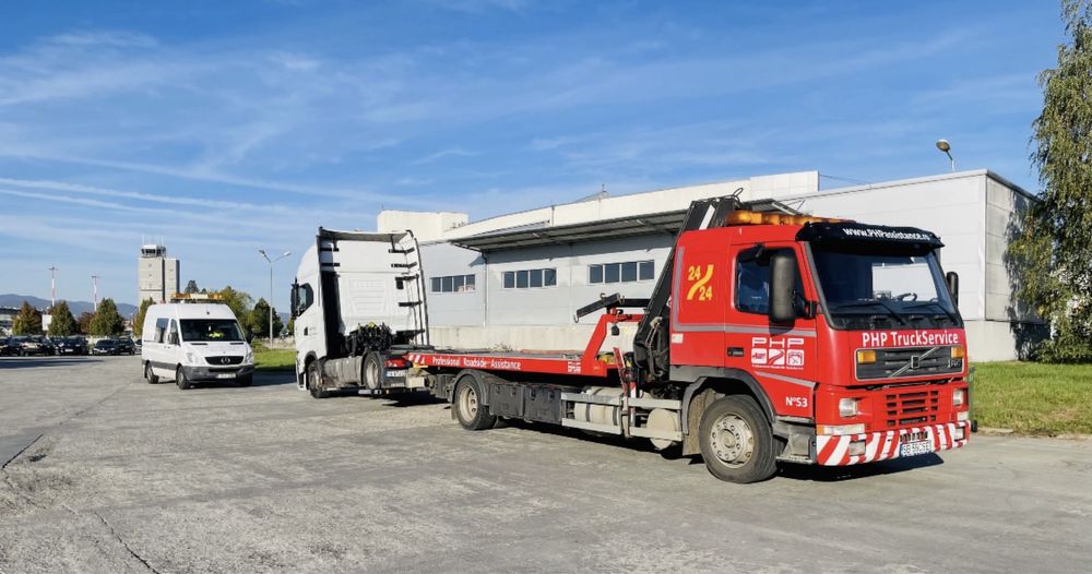 Asistenta rutiera Tractari auto Sibiu Ajutor auto Ridicari cu macara