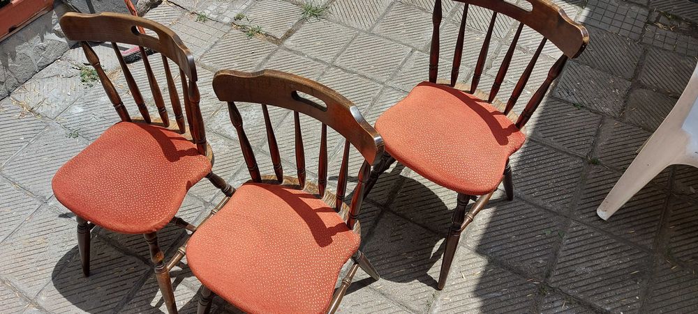 Кухненски столове