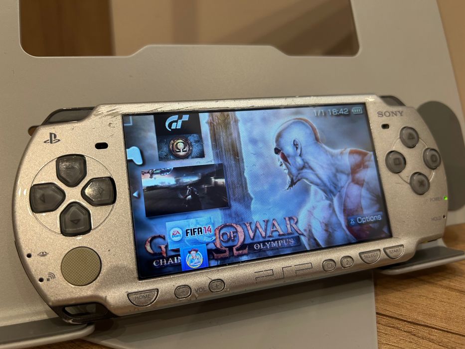 Sony PSP 2000 Modat + Jocuri