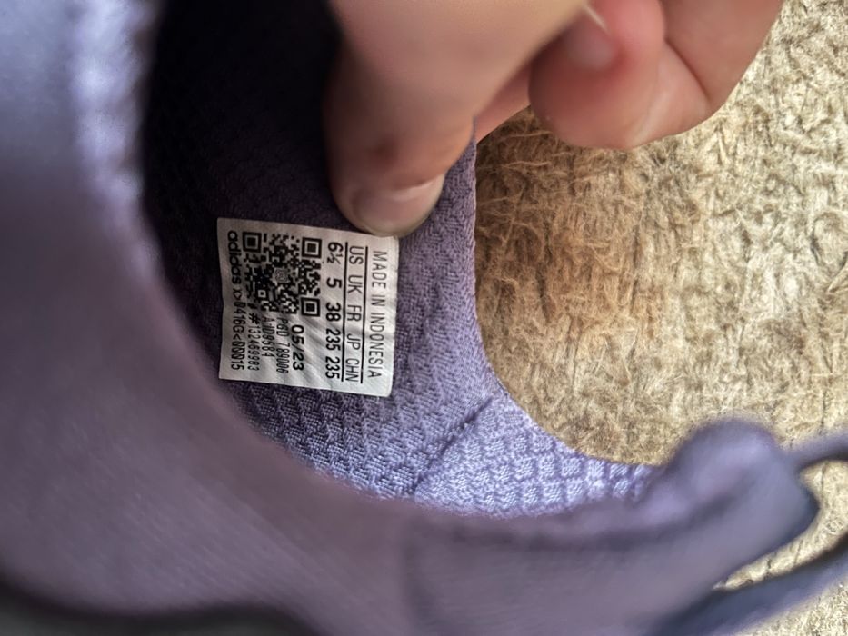 Adidasi de la adidas