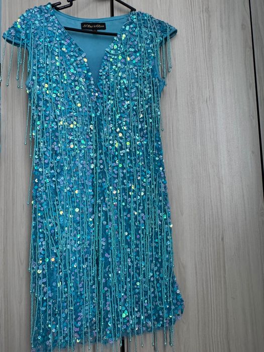 A Star is Born-  рокля