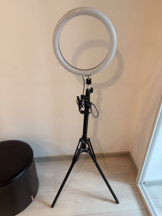 Lampa circulara ring light