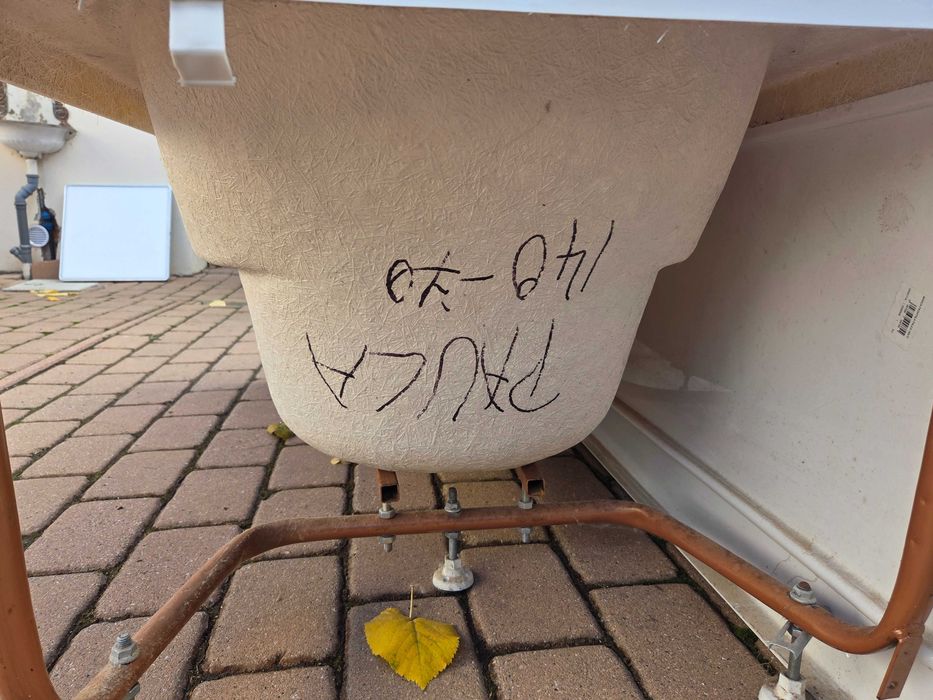 Vana 140 cm cu protectie laterala + capat