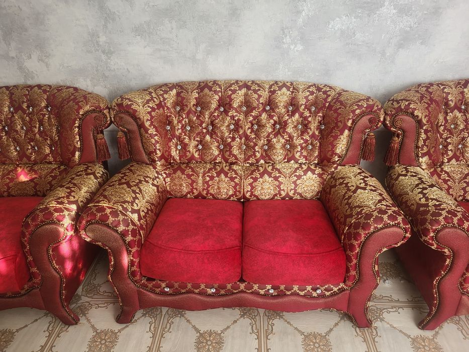 Диван, мягкая мебель продам