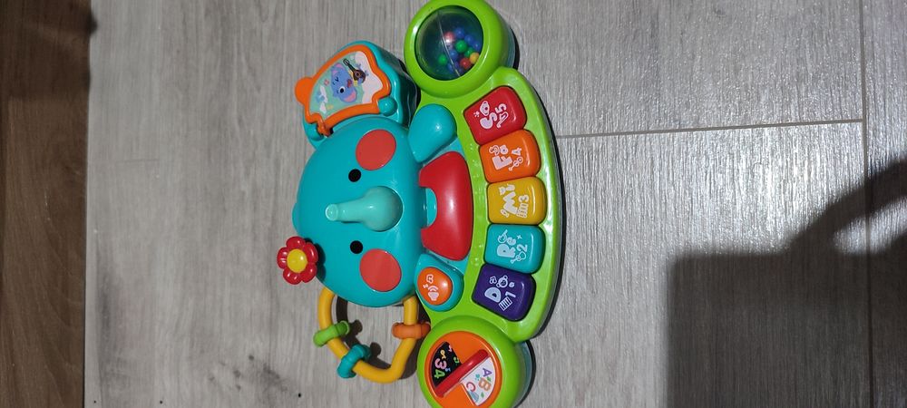 Музыкальная игрушка Hola