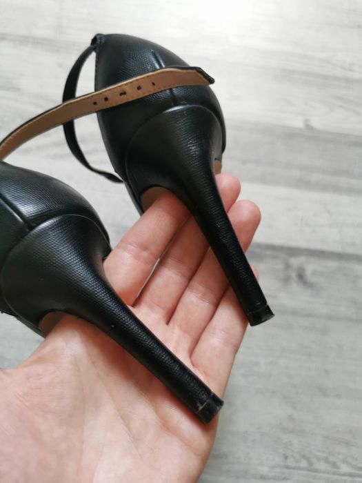 Sandale din piele cu toc Aldo, marimea 39