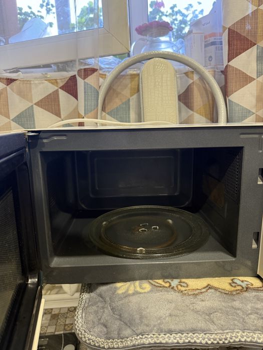 Продам микроволновую печь