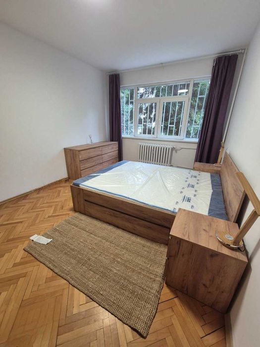 Дава се под наем Двустаен апартамент в София, Лозенец - 70 кв.м за 920 € - Снимка #3