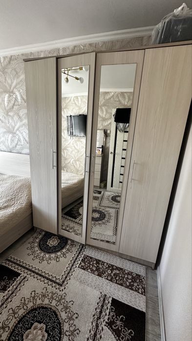 Спальный гарнитур