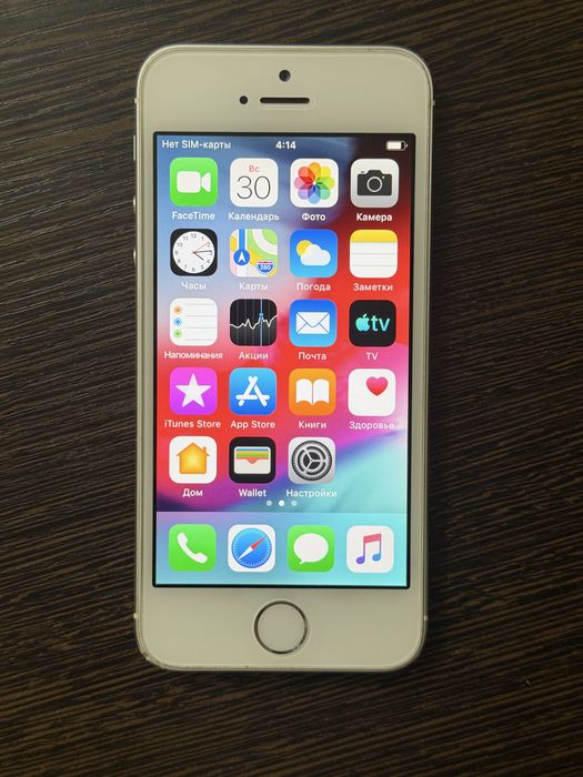 Iphone 5s 16гб, сим, wifi, зарядка, игры, touch id