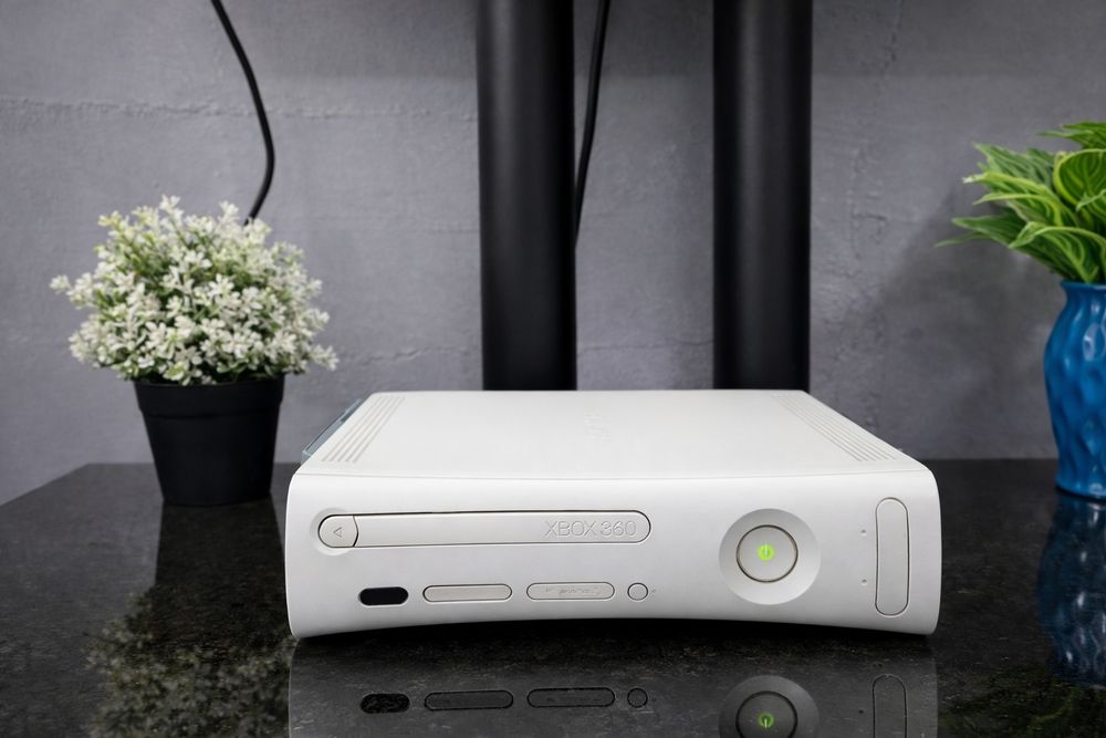 Продам Xbox 360...