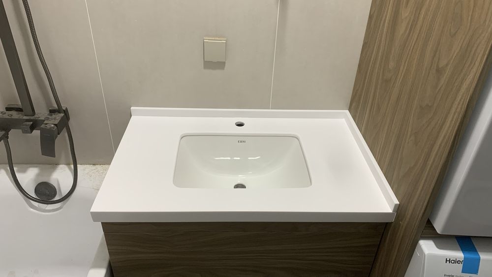 Столешница в санузел с мойками