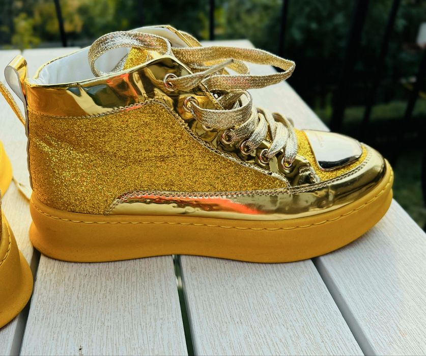 Обувь в отличном состоянии