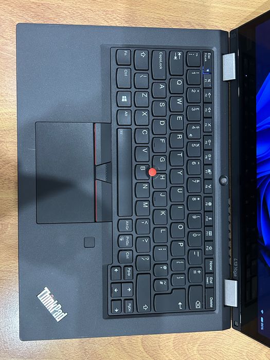 Като нов! Лаптоп Lenovo L13 Yoga i7/16GB RAM/512GB SSD, ТЪЧ, 3 м. гар!