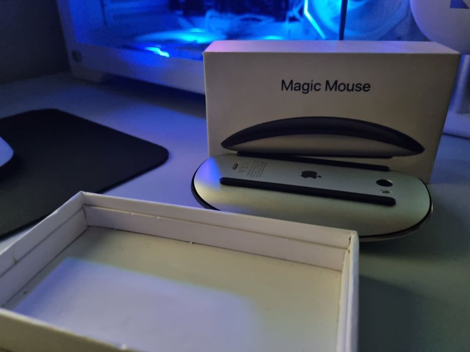 Magic mouse б/у.