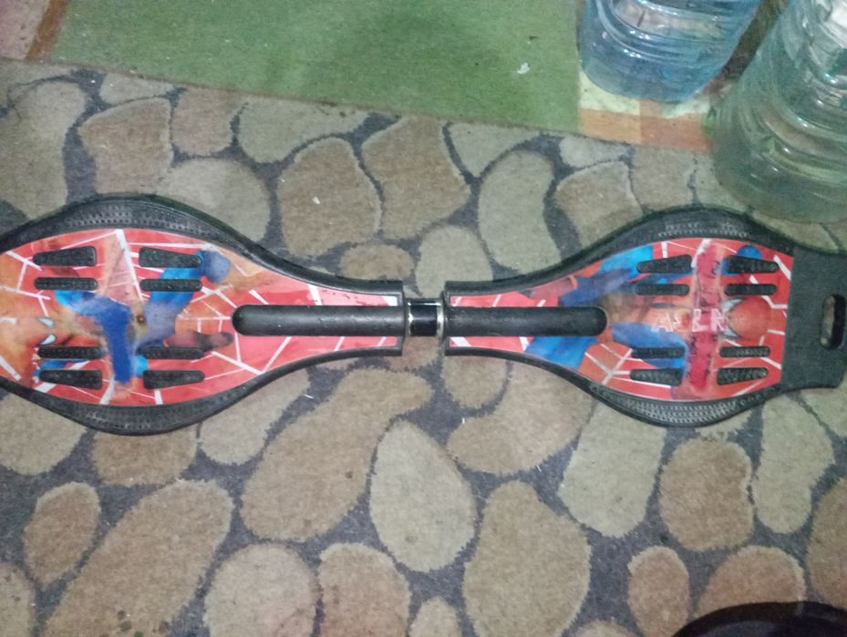 Роллерсёрф скейтборт