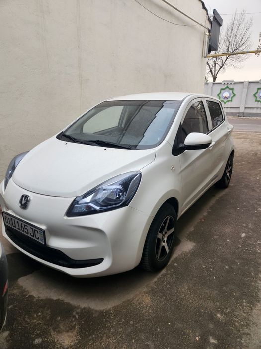 Changan ben ben sotiladi