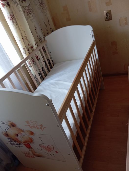 Продам детскую кроватку
