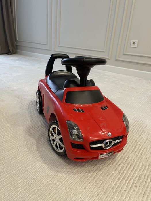 Продам детскую машинку