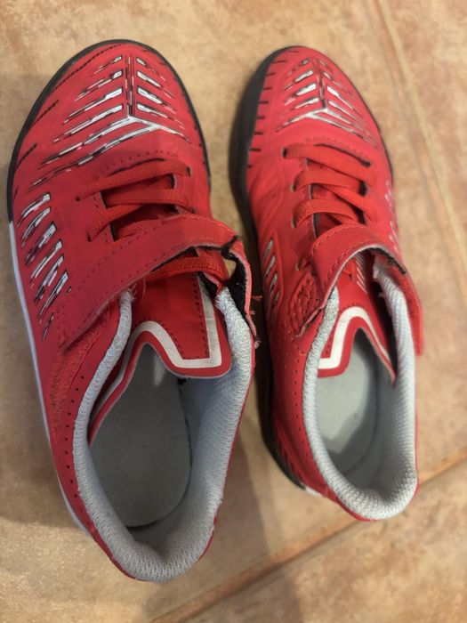 Ghete fotbal invaltaminte fotbal sala marime 28