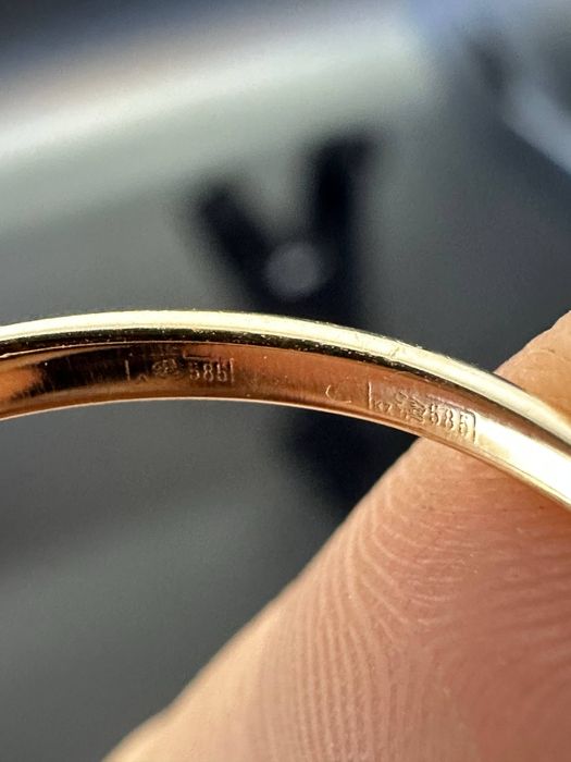 Золото 585  Кольцо Масса: 1,56