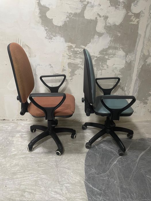 Кресло стул офисный компьютерный