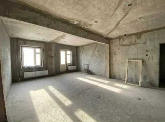 Нукусская ул.Пр-т Амир Темур Шох метро Ташкент 170 кв.м 4\2\12