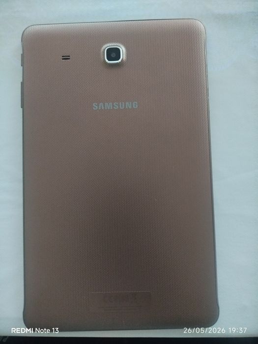 Samaung Galaxy Tab E sotiladi !