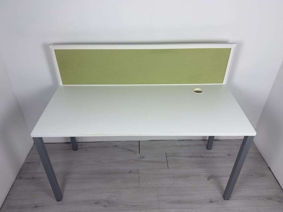 Офис бюро със преграда обзавеждане