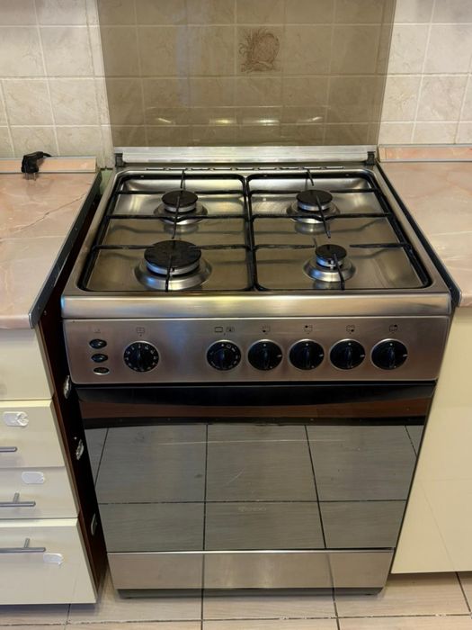 Продам газплиту