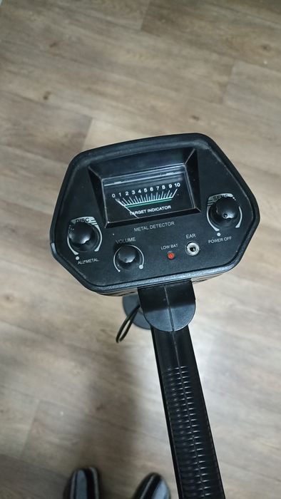 Продам металлоискатель