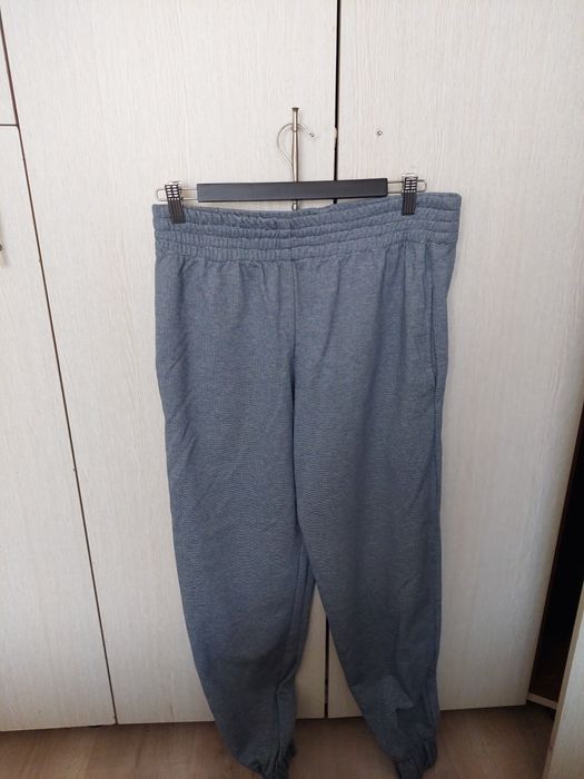 Set dama trening gri hanorac cu fermoar si pantaloni marimea M