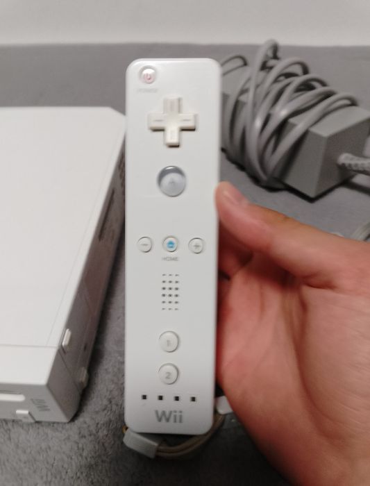 Vând sau schimb Nintendo Wii nou nouț