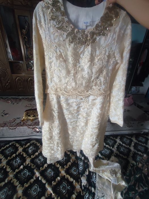 Ansanbl holati zoʻr kam kiyilgan.