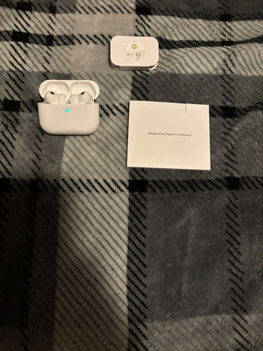Vând casti airpods cu factura