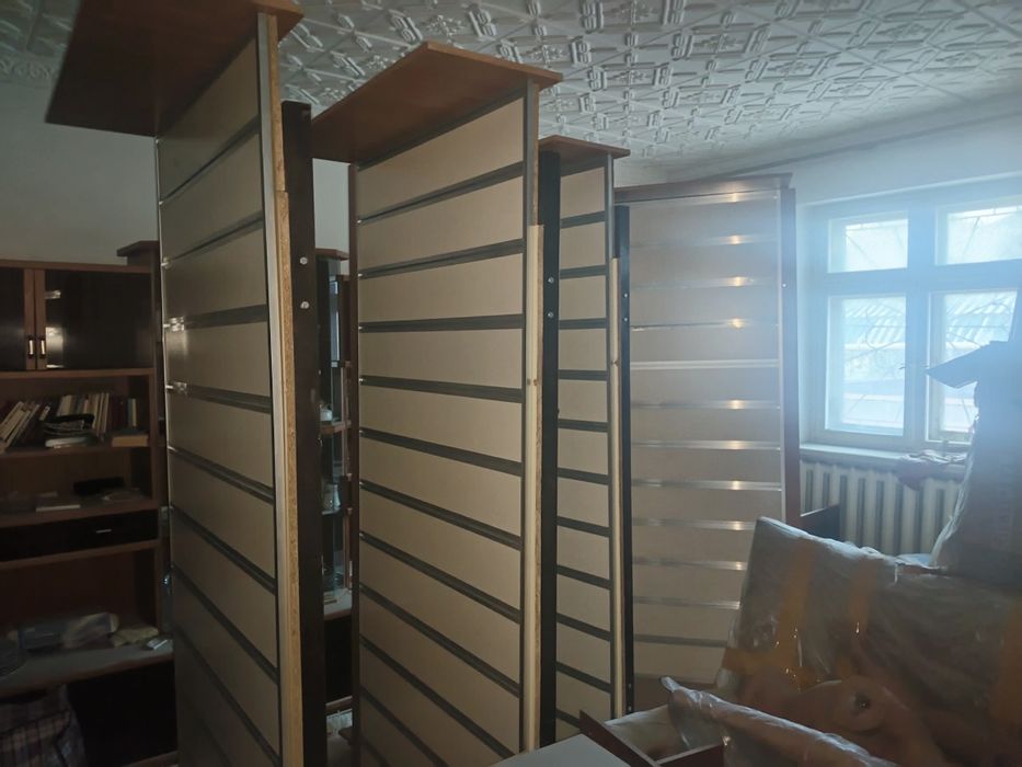 Торговые стеллажи