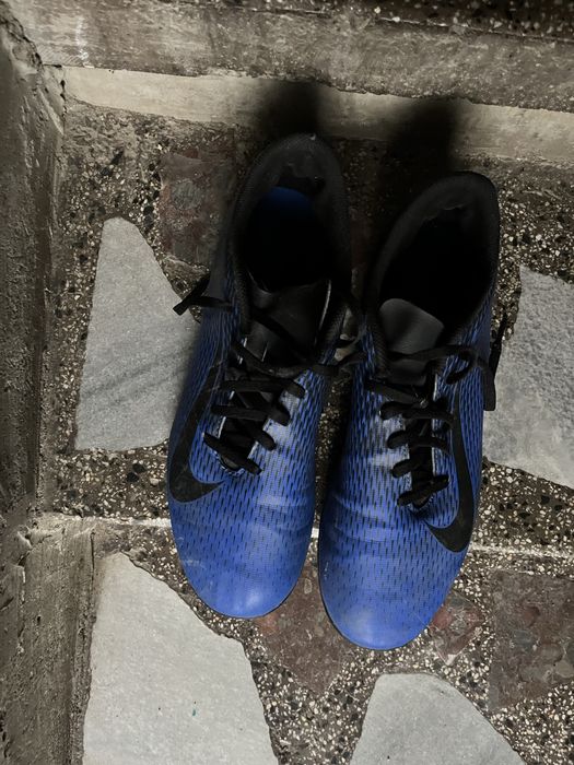 Бутонки Найк.