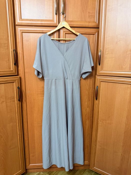 Продам платья 46 размера