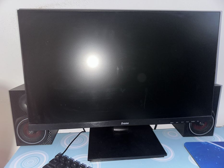 Monitor 75hz impecabil