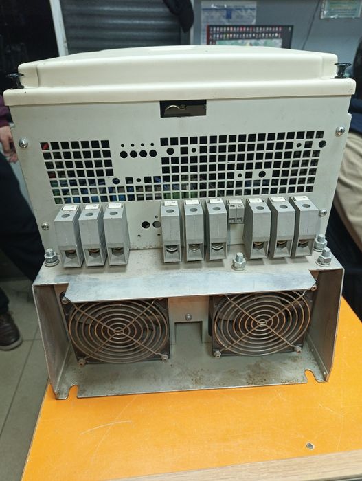 Inverter KEB Combivert F5