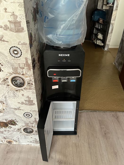 Кулер для воды NEXME