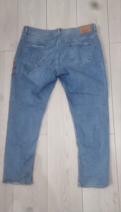 Blugi dama zara marimea 40