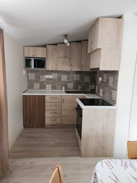 Дава се под наем Етаж от къща в Банско - 80 кв.м за 612 € - Снимка #4